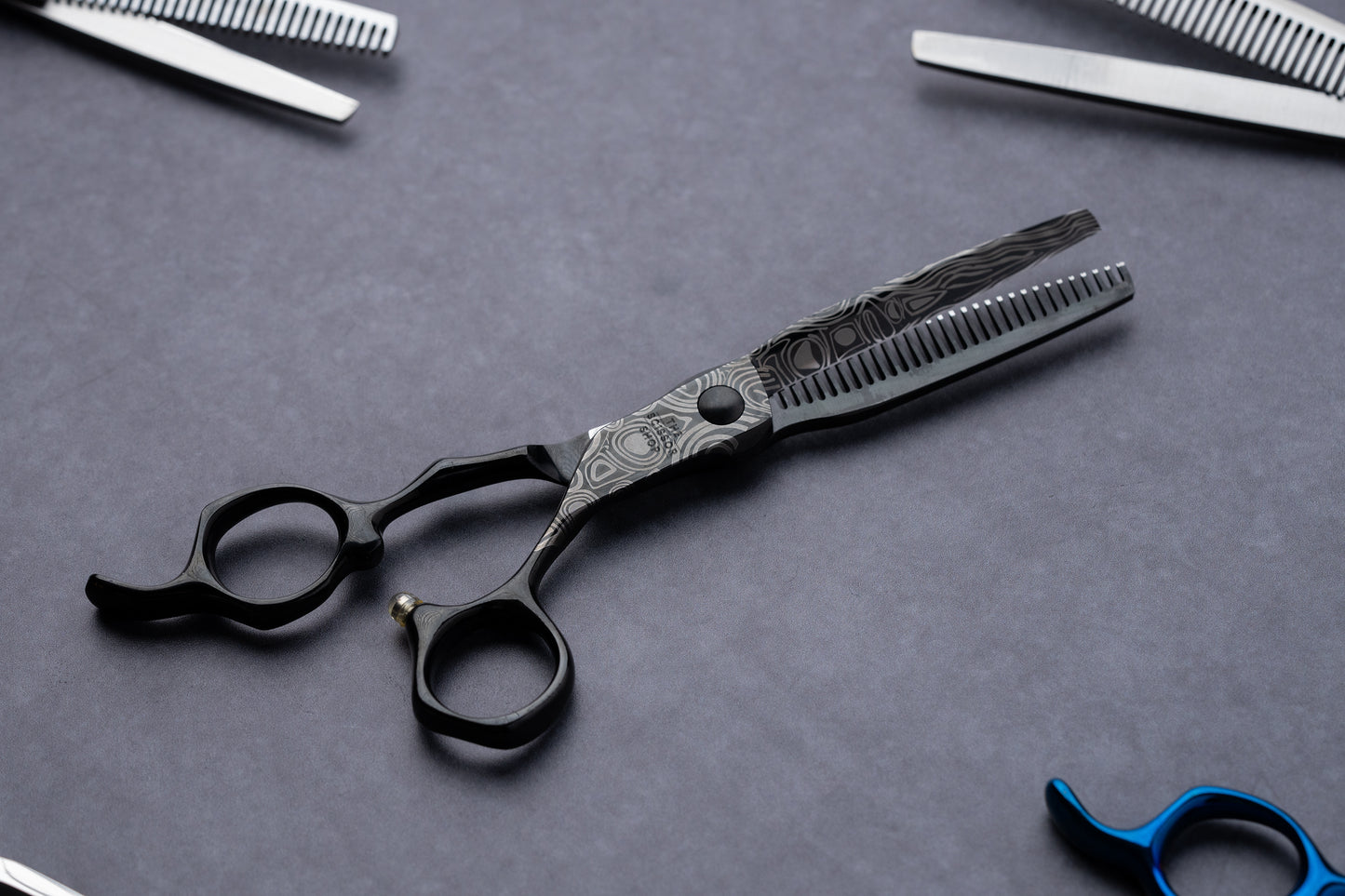 Kura Series 6" Japanese Steel Hairdressing Scissors